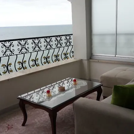 Sea Palace Apartment