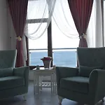 Sea Palace דירה *